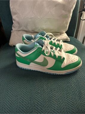 Nike Dunk Low White and Green Casual Sneakers